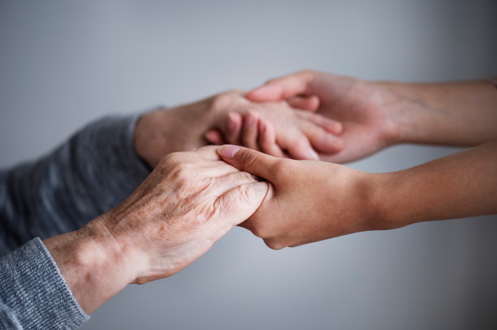 Ministério da Saúde incorpora Rivastigmina para tratamento de Parkinson e demência no SUS