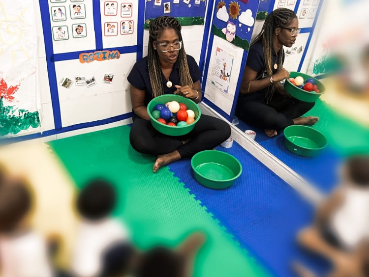 egra apenas no dia 20 de novembro”, reflete pedagoga de educação antirracista