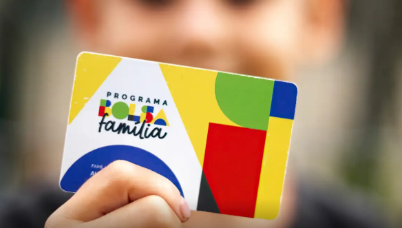 Pagamentos de dezembro do Bolsa Família iniciam nesta terça-feira