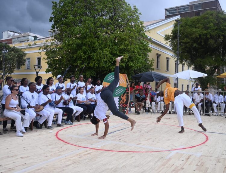 Salvador vira ponto de encontro mundial da capoeira de 22 a 25 de janeiro