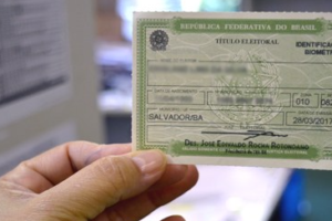 Último dia para evitar o cancelamento do título de eleitor
