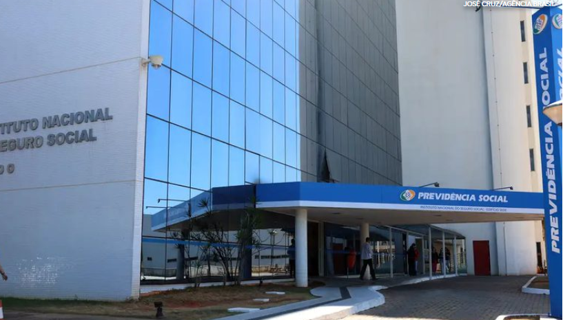 Governo informa sobre investigações e ressarcimento de fraudes no INSS
