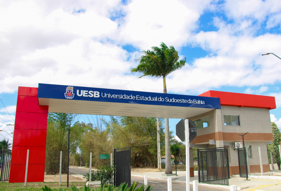 Uesb abre seleção para professor de Pedagogia e Psicologia