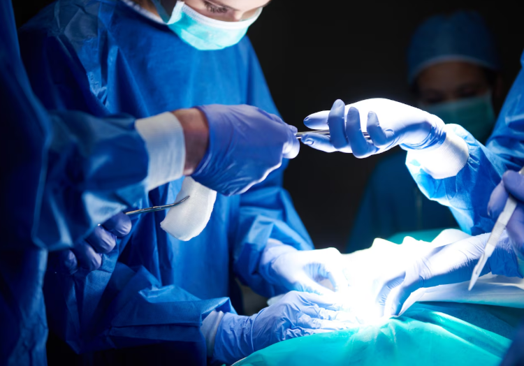 Por que a cirurgia de hemorroidas ainda causa dor e o que a medicina tem feito para mudar isso?