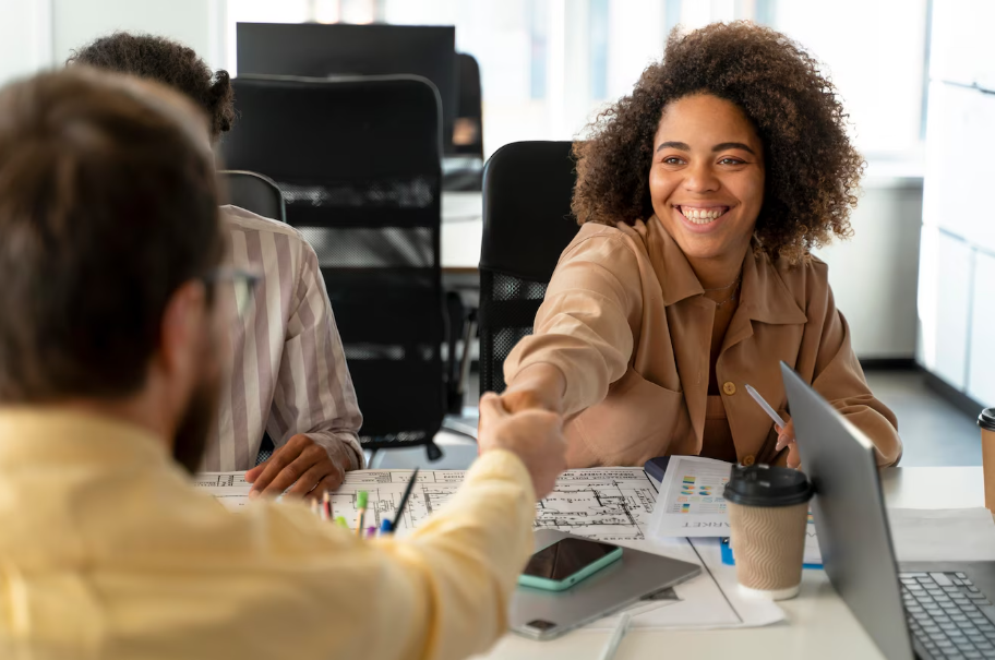 Feira de Empregabilidade oferece vagas para PCDs, 50+ e aprendizes