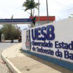 Governo paga segunda parcela de reajuste salarial para professores das universidades estaduais